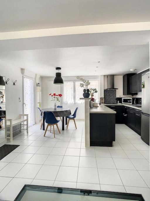 Grande Maison Cosy Terrasse Parking Gare 8 Pers Amiens Kültér fotó